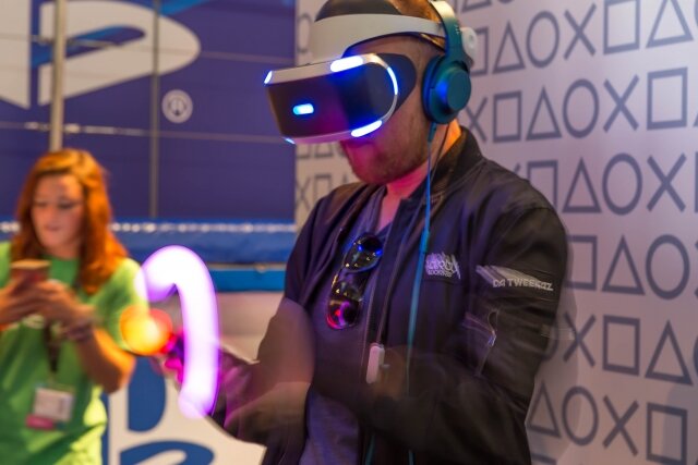    Playstation VR (cc) Marco Verch Professional Photographer and Speaker