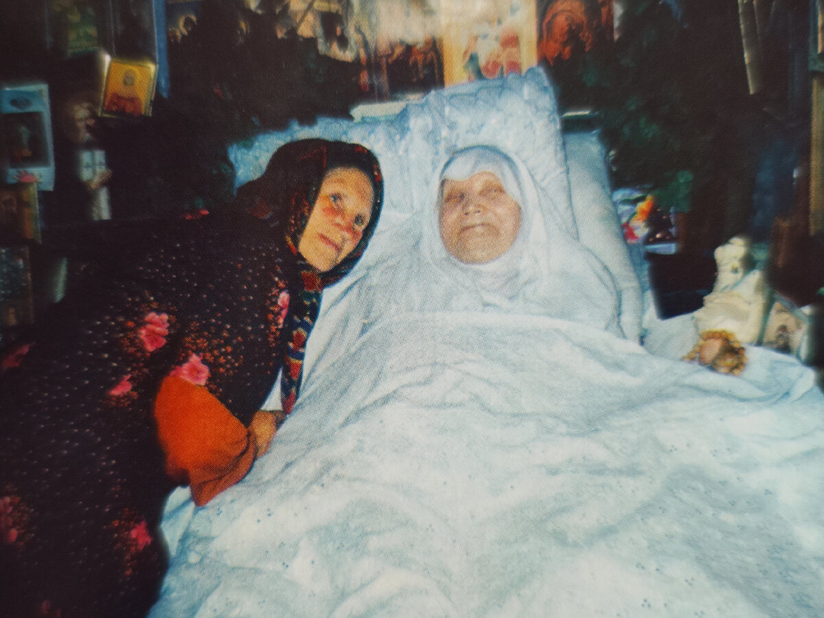 100 лет Матушке Феодосии Скопи́нской: "Приходите ко мне на могилку, просите, а я буду молиться о вас!"