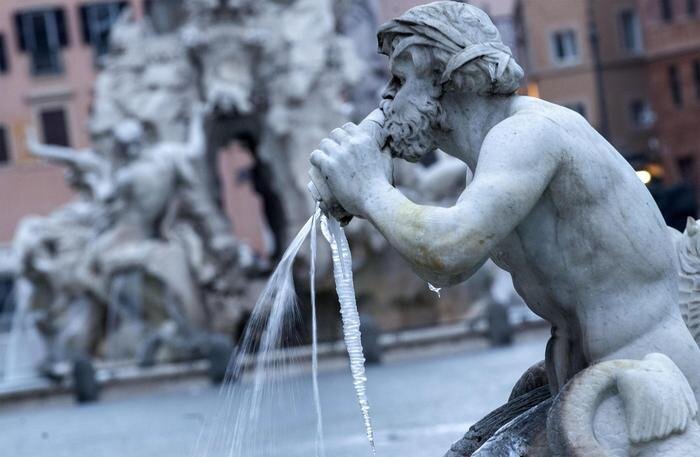 Европейские синоптики принесли страшную весть для властей Старого света. Зима в Европе будет холодной! То есть не прохладной даже, а по настоящему морозной!
