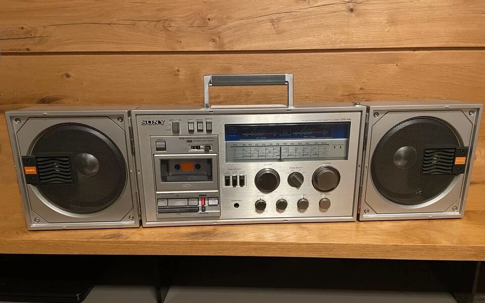 Sony CFS 88 L переносная магнитола