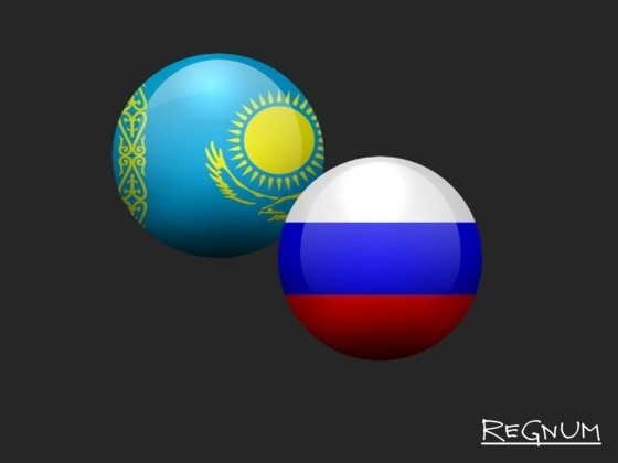    Флаги Казахстана и России