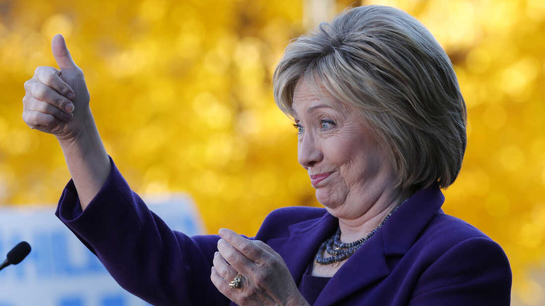 Девиз Хиллари в 2016 году - "Я с ней" (I'm with her). 