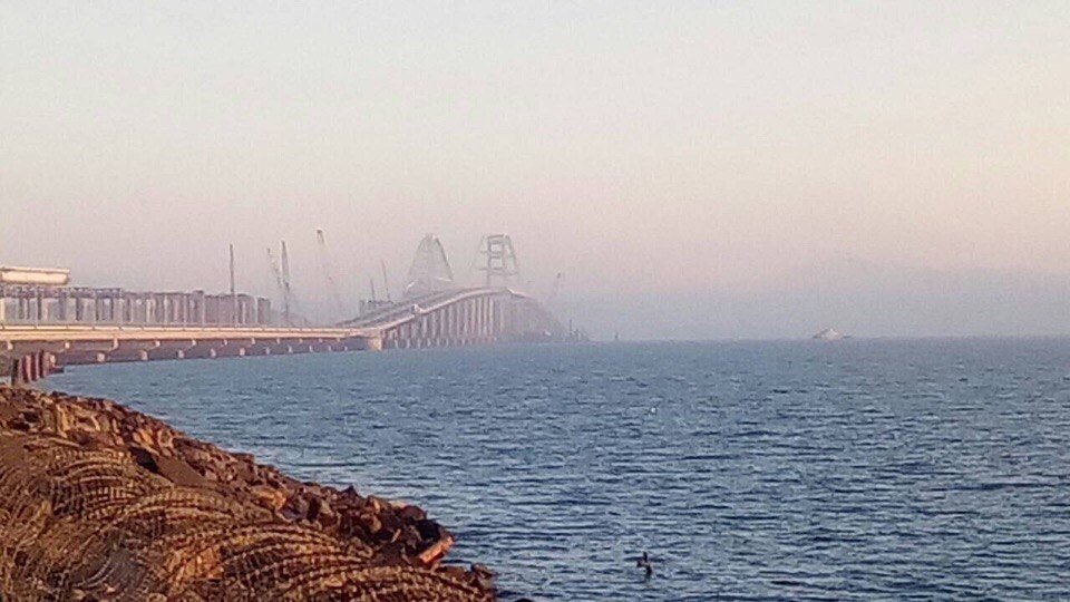    Крымский мост полностью восстановили