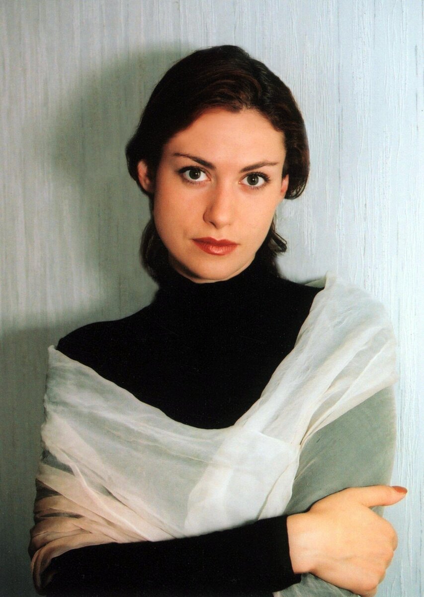 Фото: Анна в начале карьеры stuki-druki.com