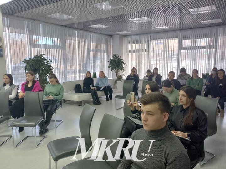     певая сессия Форума выпускников детских домов / МК в Чите