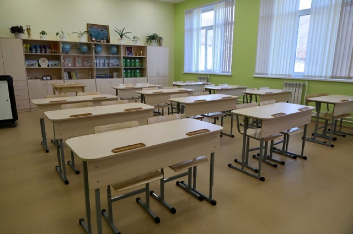    Школа в Челнах, где установили памятник Сталину, не имеет лицензии