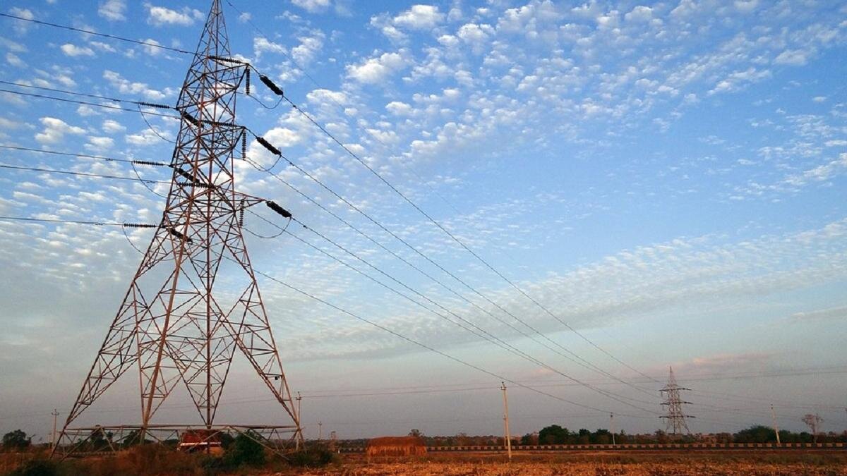    ЛЭП на фоне неба:pixabay.com