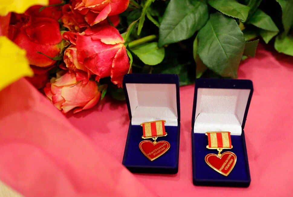    Кира Мишина Анастасия Прибутковская