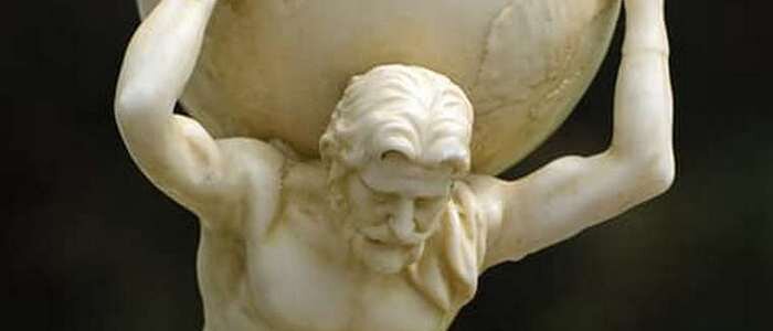 Титан держит Землю