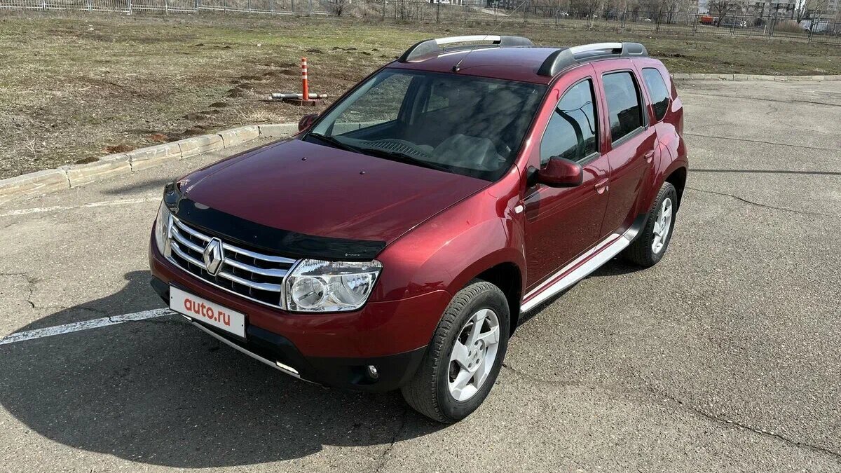 Дорестайлинговый Renault Duster I поколения