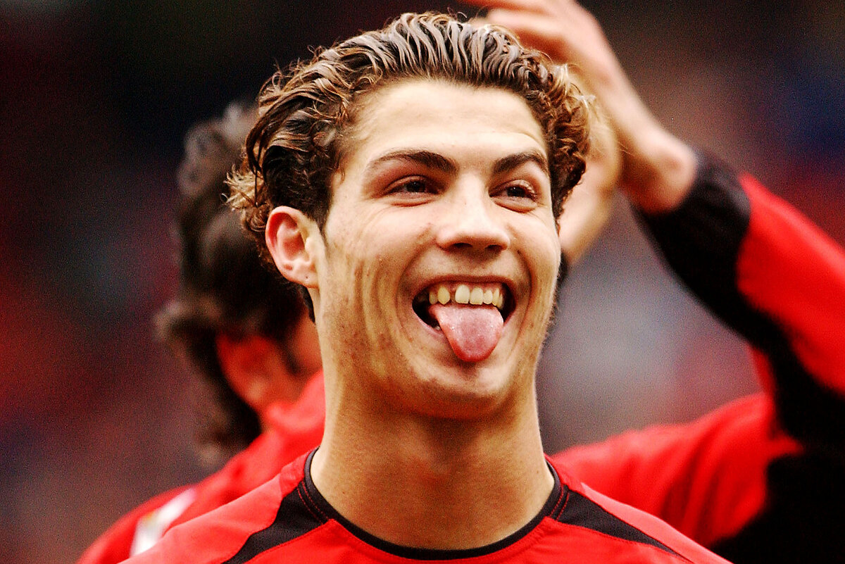     Как изменилась внешность Криштиану Роналду с начала его карьеры