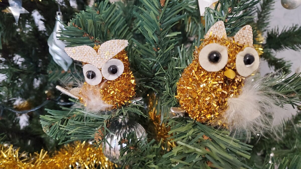 Золотым совушкам тоже досталось место