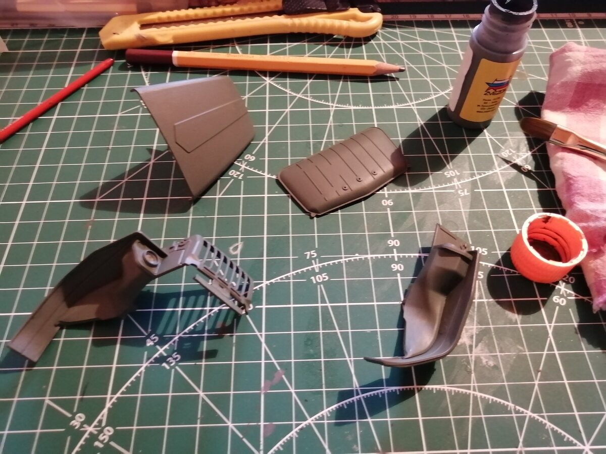 Окрашено кистью... 