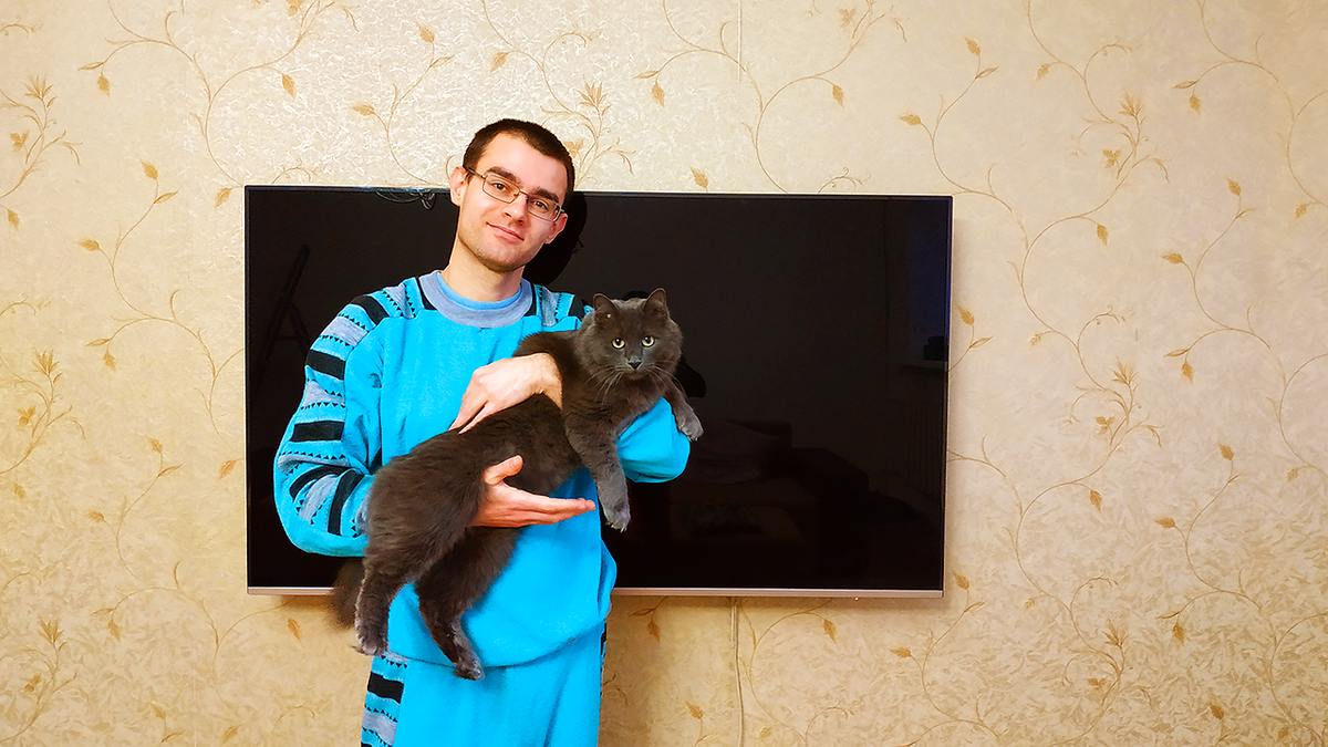 Наш телевизор, который сейчас смотрим