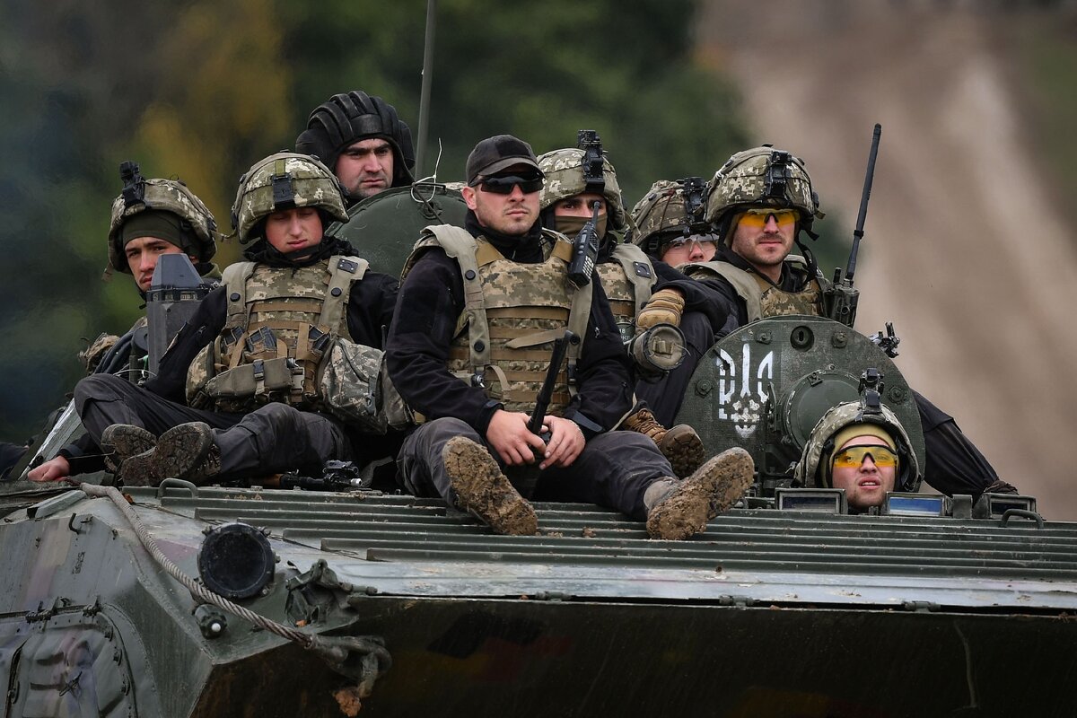 Военные группы украины. Войска Украины. Россия против Украины военные. Российск-украинская Аоцн.