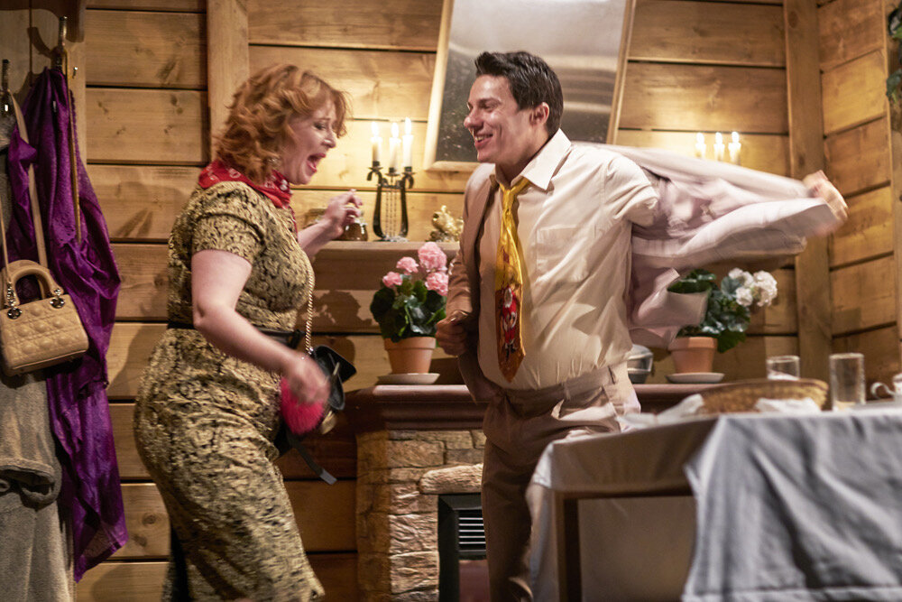 Сцена застолья у Лебедевых - Марианна Шульц и Александр Новин