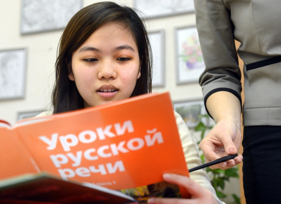 Пять плюсов и минусов изучения русского языка для иностранцев 