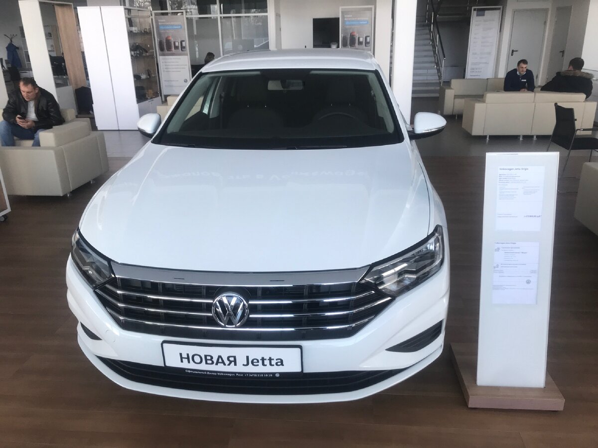 Стоимость автомобиля в представленной комплектации 1 млн 673 тысячи 800 рублей.