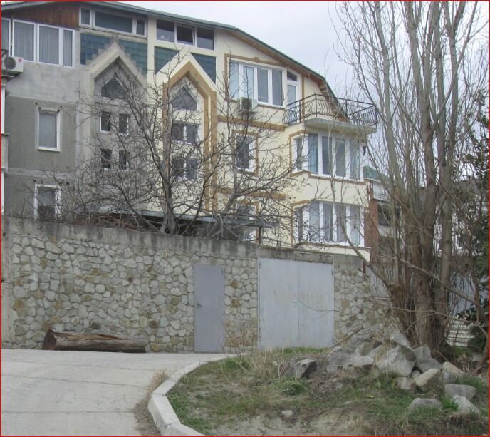 Гостевой дом, Ялта, фото автора