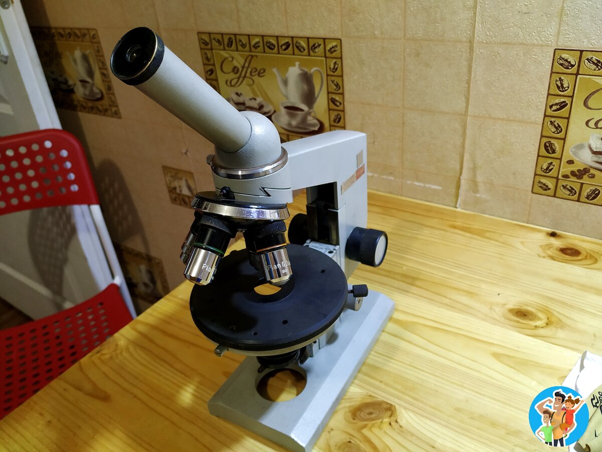 Советский микроскоп Р1У42