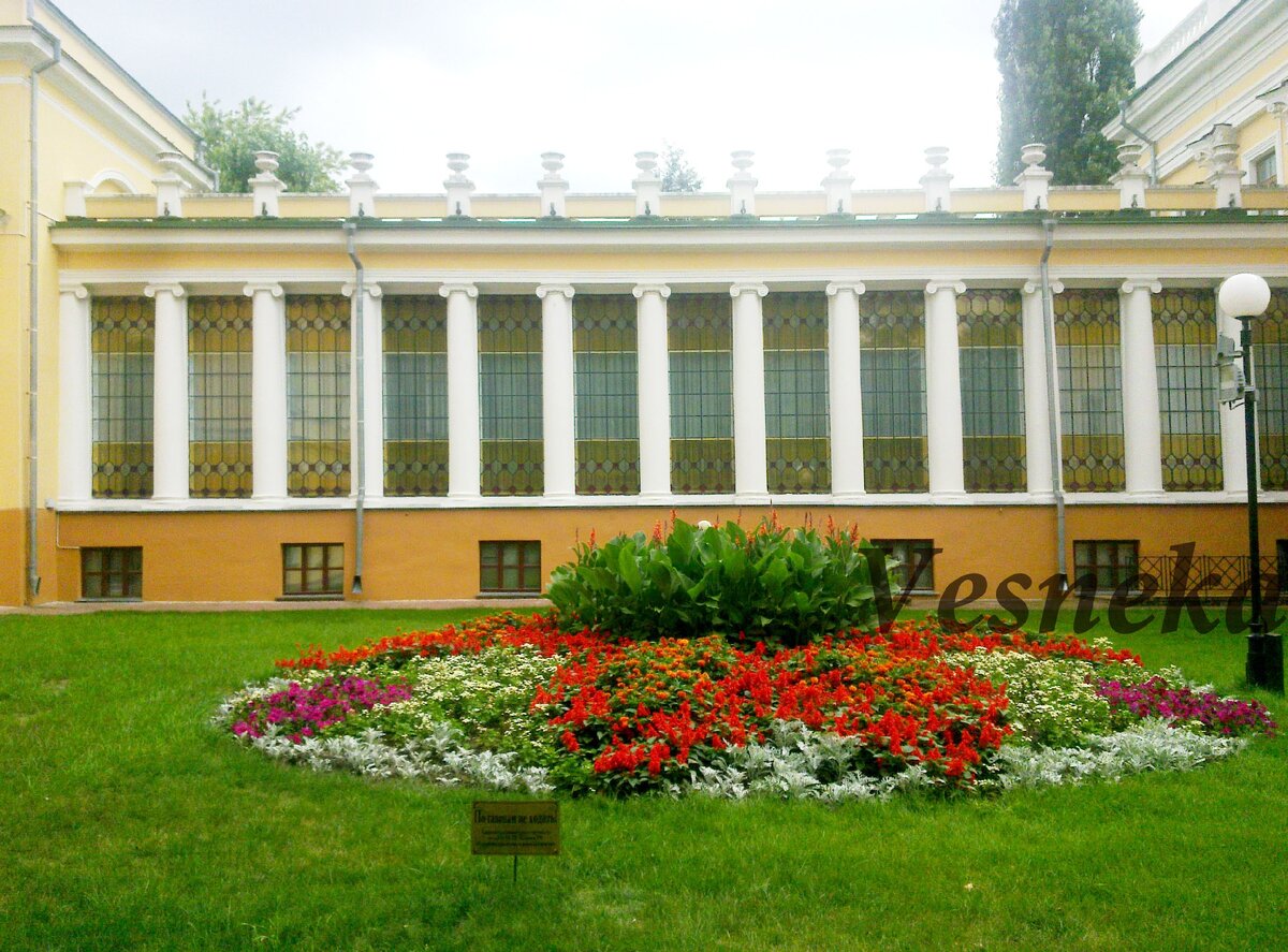 Фото автора статьи. Дворце Румянцевых-Паскевичей. Главная достопримечательность Гомеля.