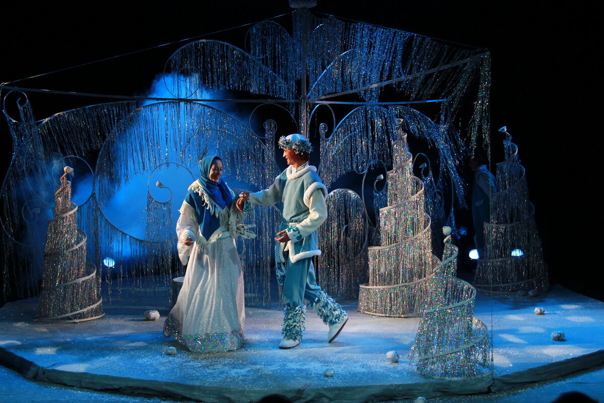 Сказка о заколдованной Снегурочке, фото с официального сайта театра