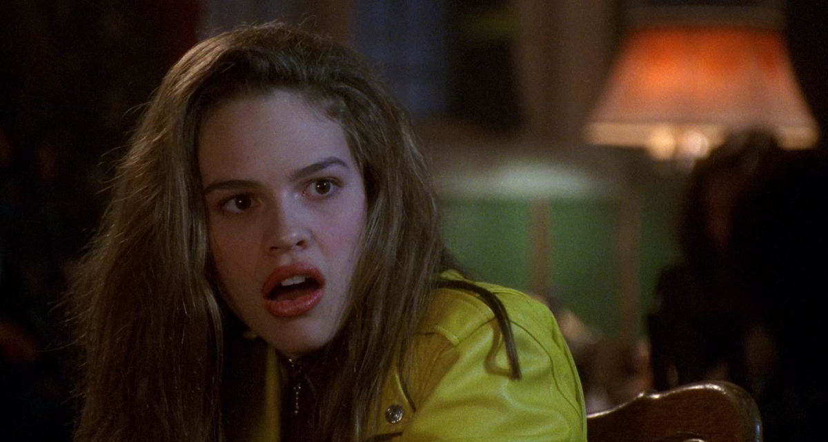 Кадр из фильма "Баффи - истребительница вампиров" (1992) 