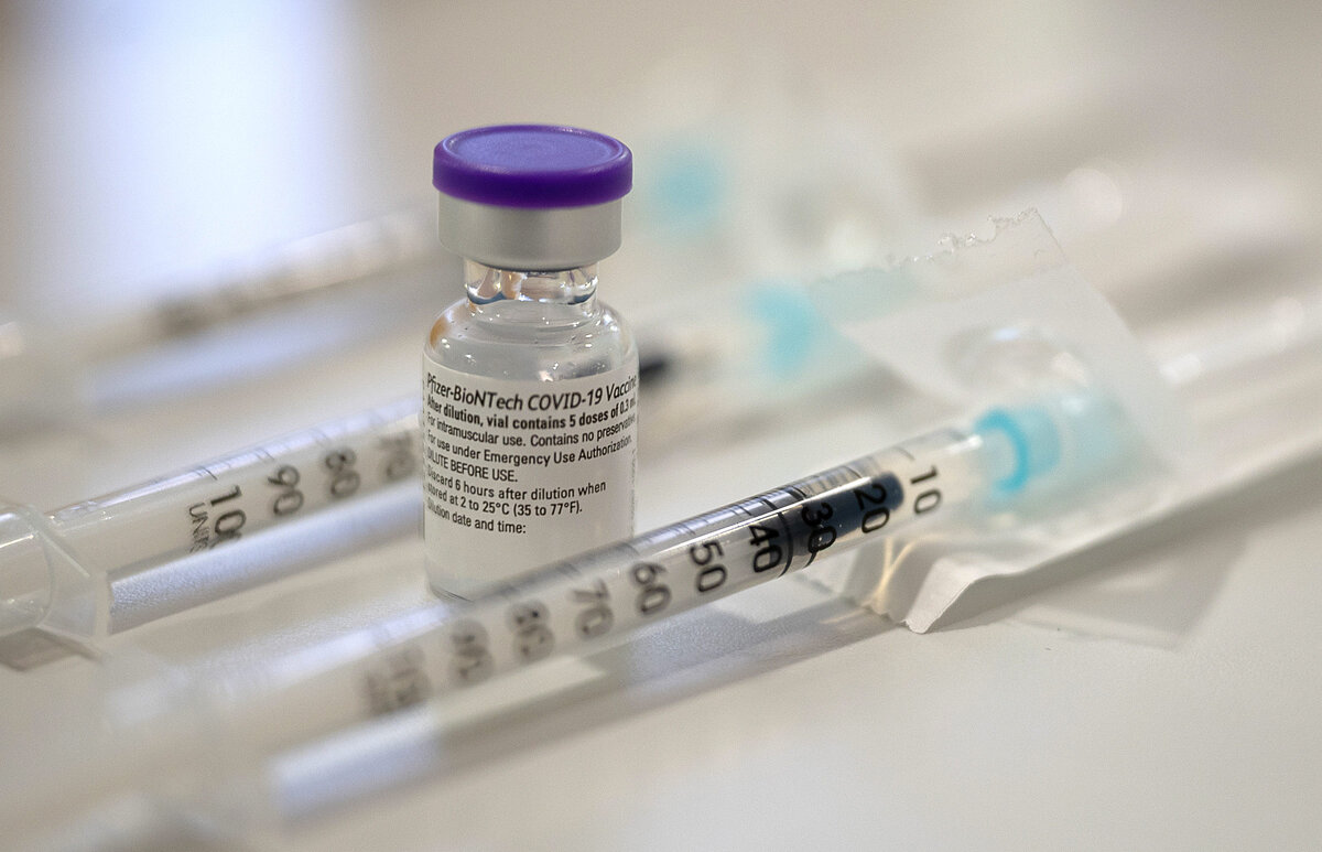 вакцина Pfizer-Biotech.
