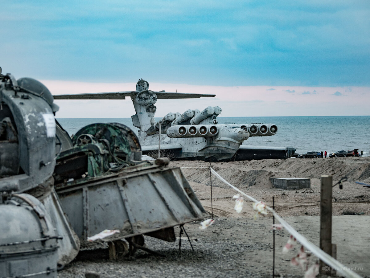 Самолет Лунь в Дербенте