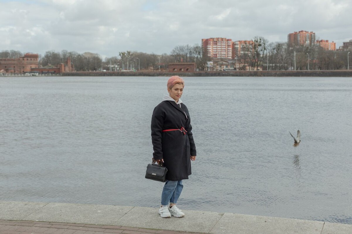 Госпожа Ларкина на Верхнем озере в центре Калининграда