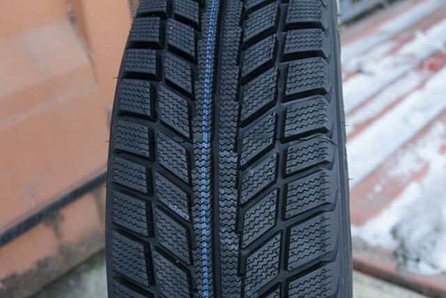 Качественный протектор, умеренно мягкая резина