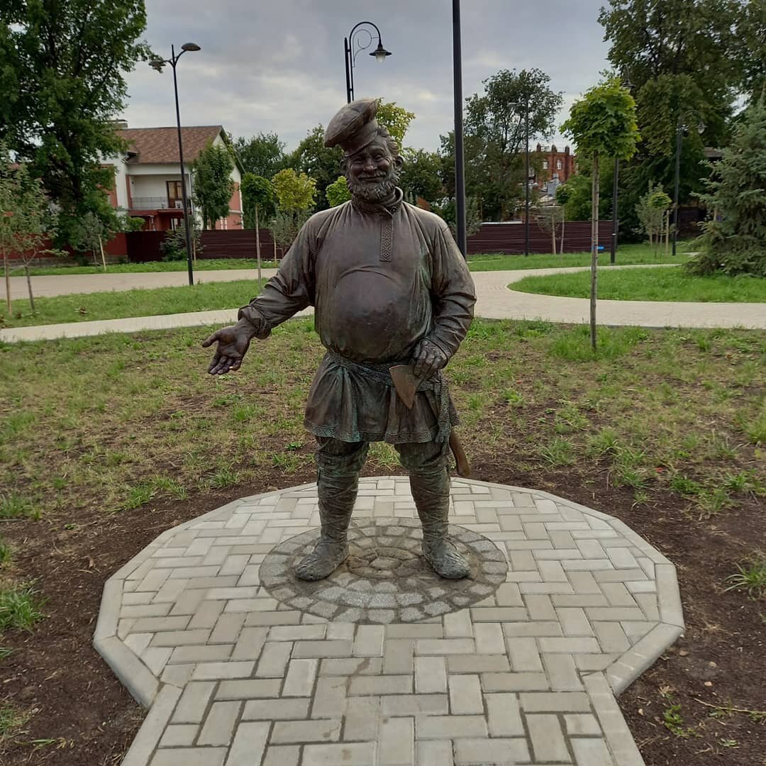 Памятник рязанскому косопозу. Источник: Яндекс картинки
