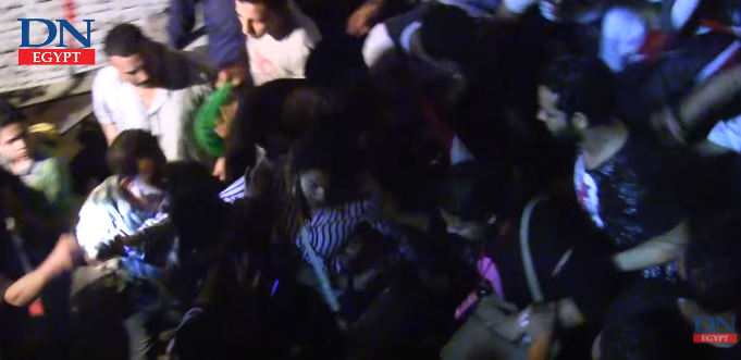 Жуткое событие на станции Тахрир Сквер. Девушка из Германии  (30 июня, 2013 года)