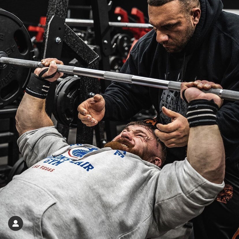 Один из важных факторов, дающий прогресс в силовых показателях