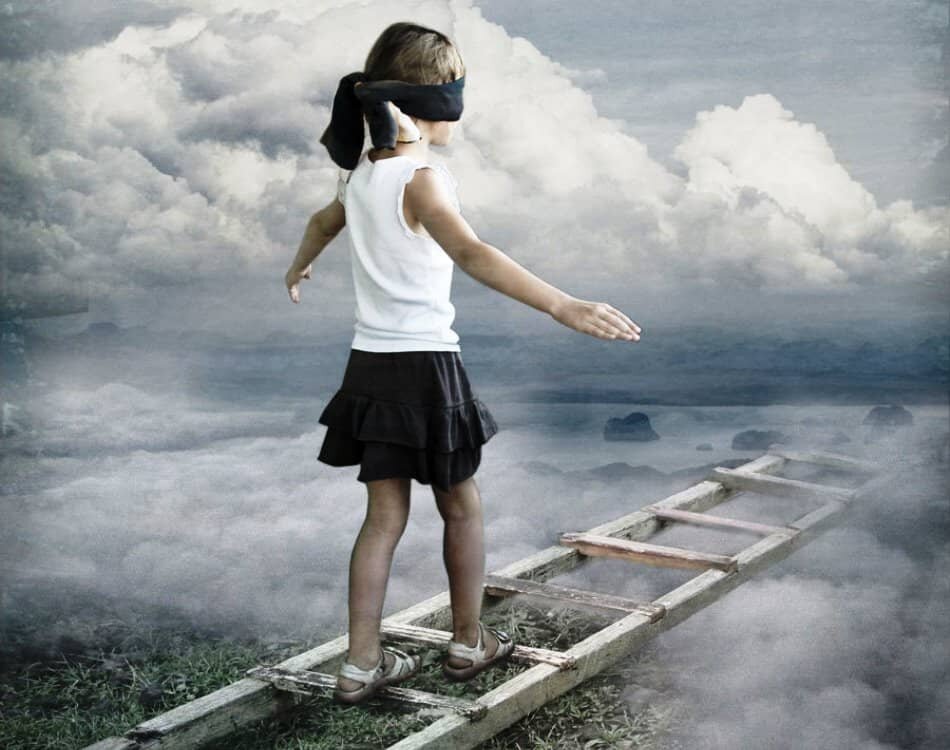 Название- как детская считалочка. А тема максимально серьезная.