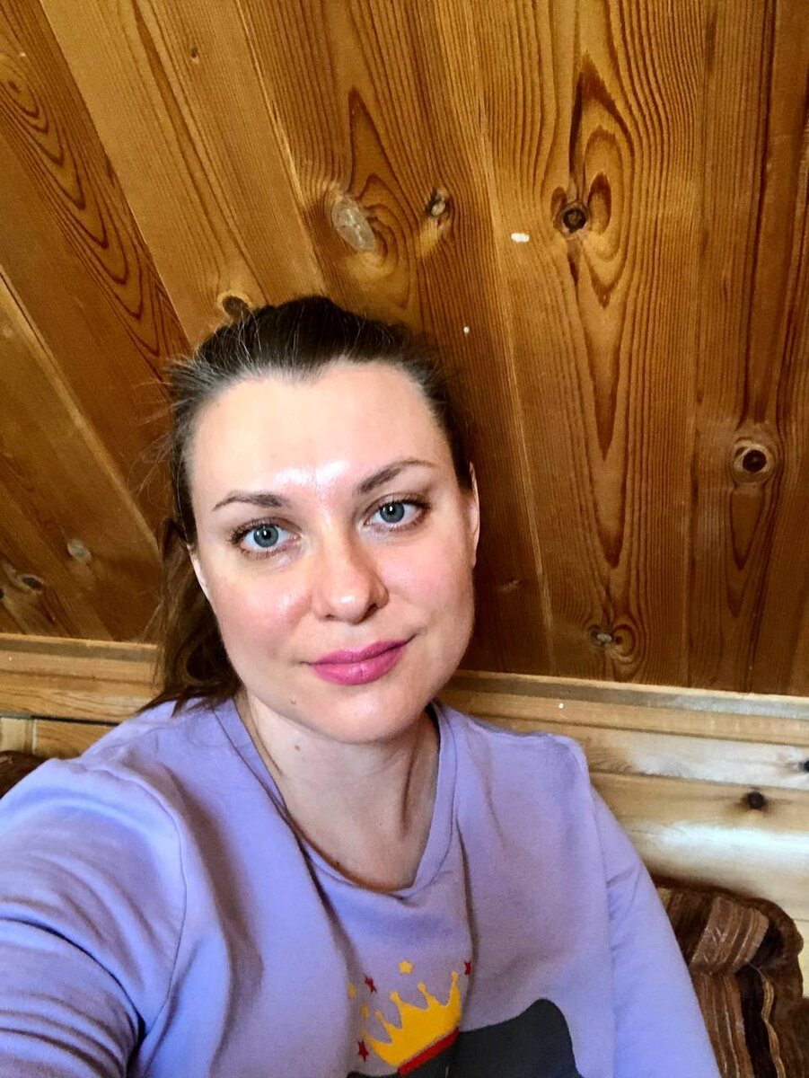 Это я, Олеся Коростелёва, бизнес-тренер, коуч, HRD и HRBP, автор методик профессионального обучения.