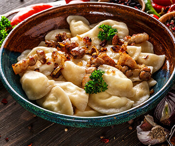 Вареники «Ермолинские» с картофелем, жареным луком и грудинкой