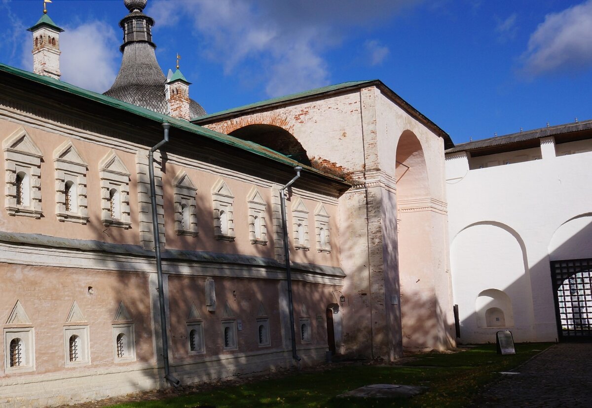 Сохранившийся фрагмент часобойни 