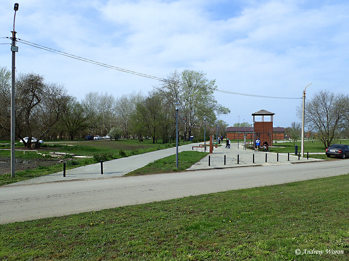 Вход в парк с востока