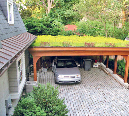     Маленький дачный участок