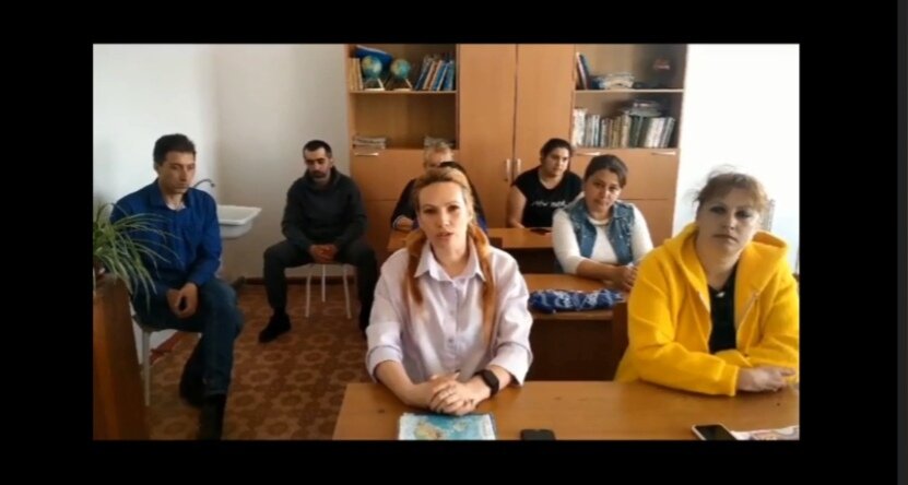 На данный момент в школе учатся чуть меньше 40 человек