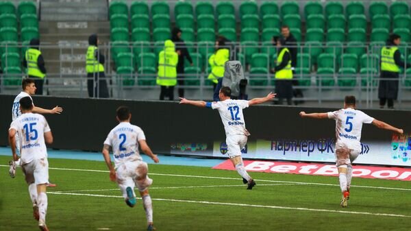    Футболисты "Оренбурга"© РИА Новости / Дмитрий Мухаметкулов