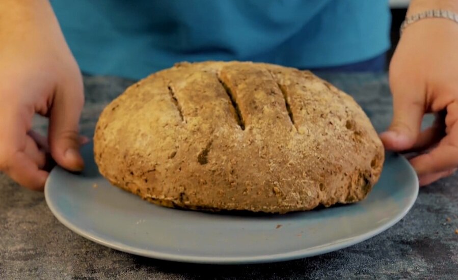 Хлеб из майна в риле! Картинка взята из интернета, потом отфотошопил