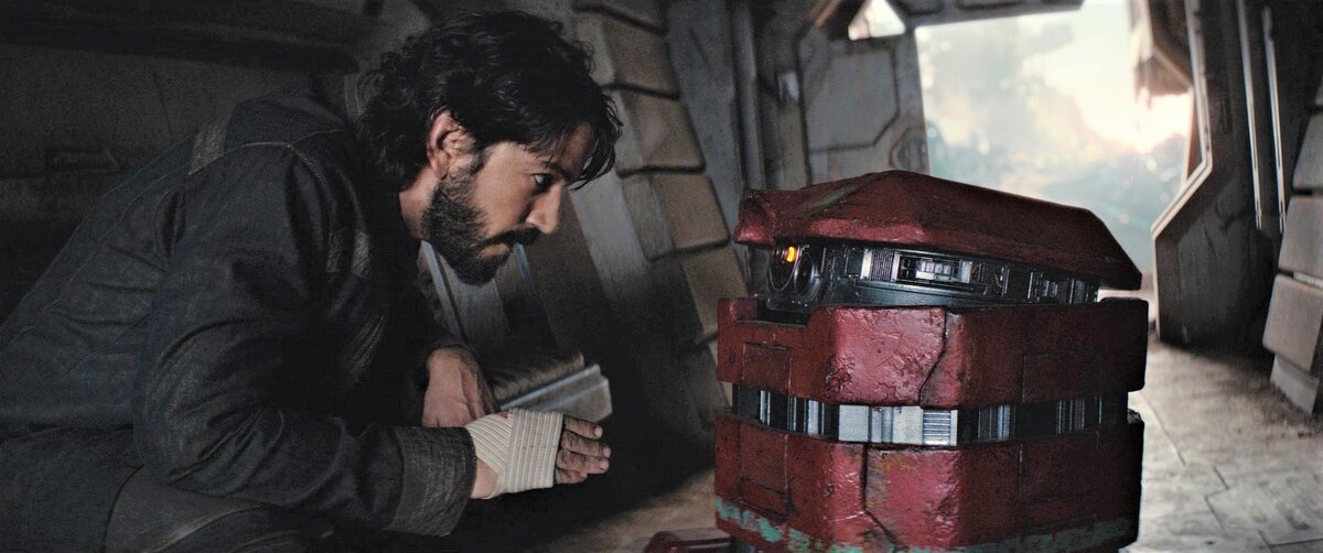 Кадр из т/с «Андор».