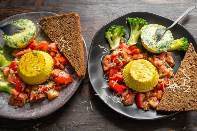 Ингредиенты для омлета на пару с овощами: