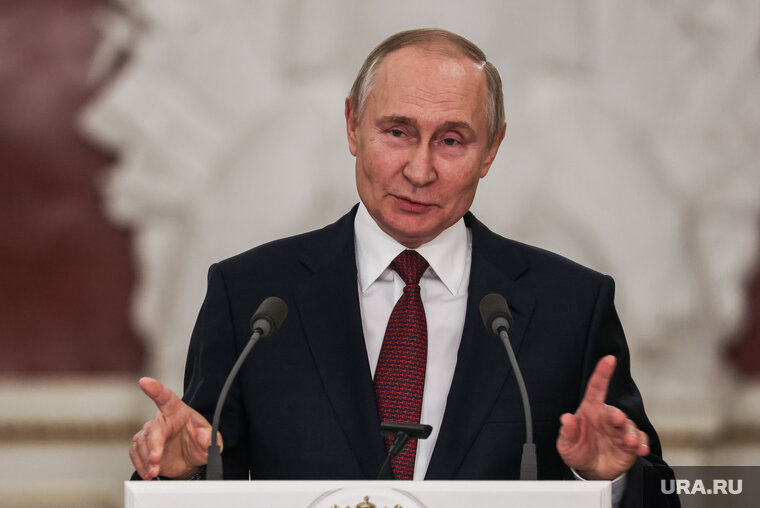    Владимир Путин общался с экс-премьером Израиля пять-шесть часов
