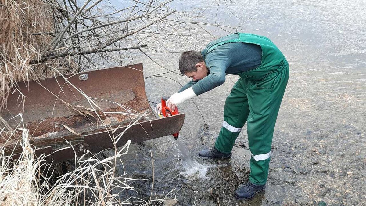     Штрафы до 1 миллиона рублей и уголовная ответственность грозят загрязнителям Дона, об этом корреспонденту RostovGazeta рассказал ростовский юрист Юрий Мартынов.