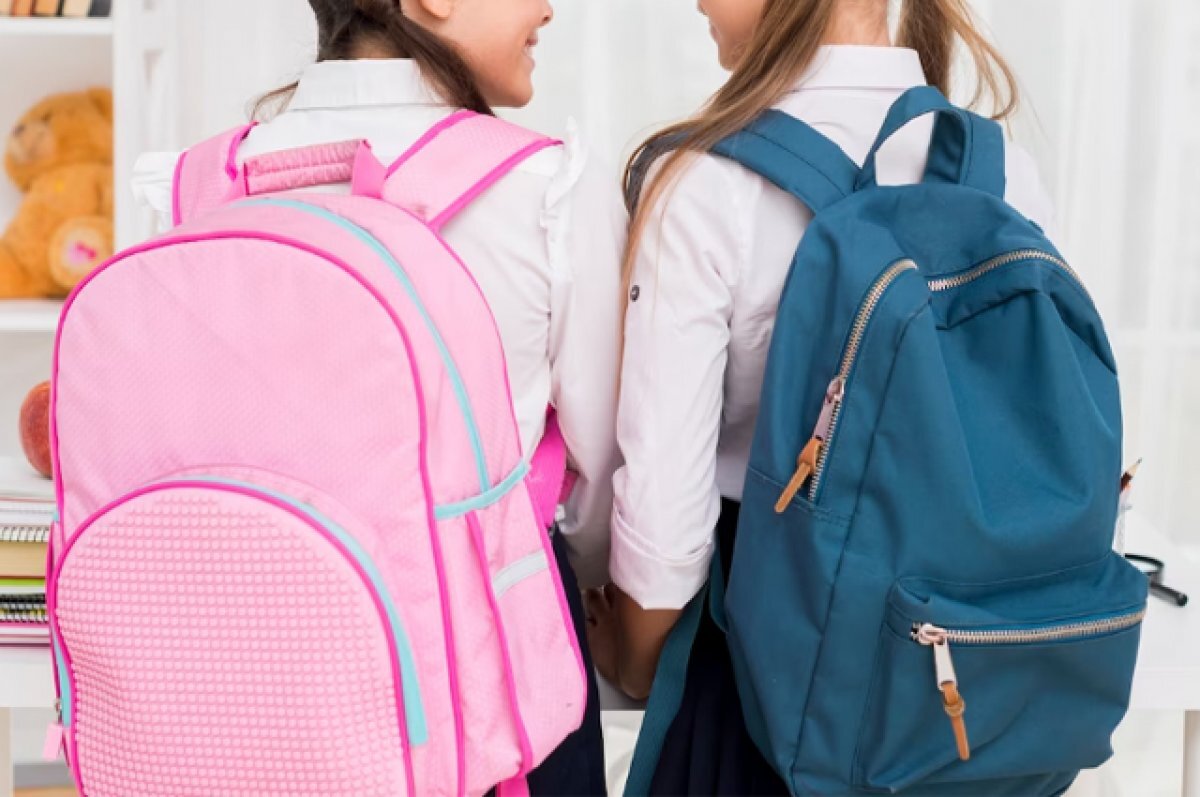    Эксперт рассказала, как правильно выбрать школьную форму и рюкзак