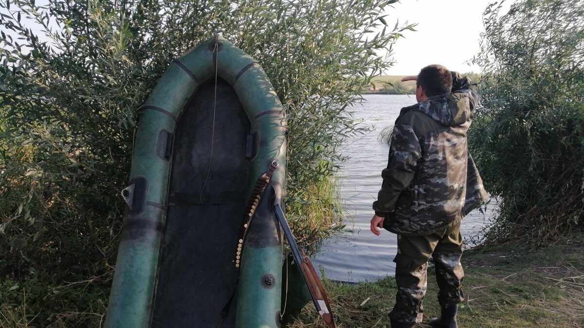     Быстроходный военный катер американского производства был обнаружен около одиннадцати часов утра во вторник, 22 августа. Он шел восточнее острова Змеиный Одесской области.