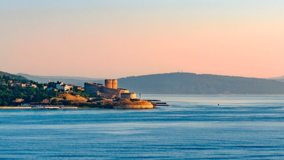    В Турции полностью закрыли пролив Дарданеллы для движения судов Даниил Шалонников